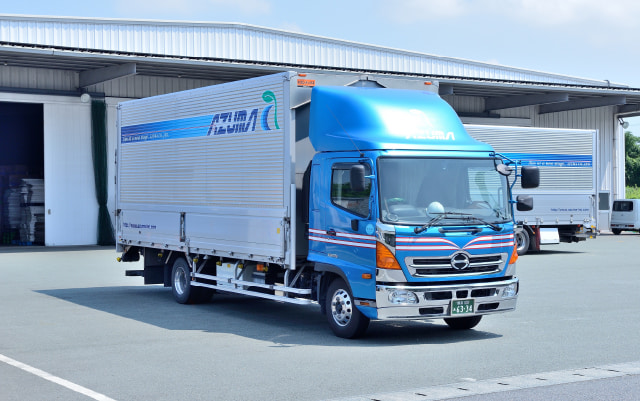 4ｔウイングエアサス1ｔパワーゲート車 株式会社AZUMA