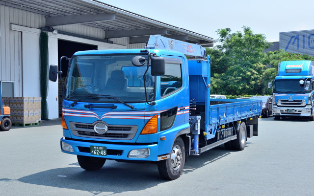 4ｔユニック車 株式会社AZUMA